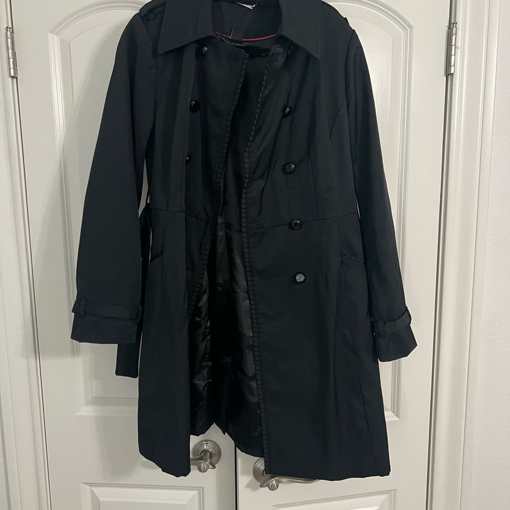 White House Black Market trench coat - Picture 2 of 5